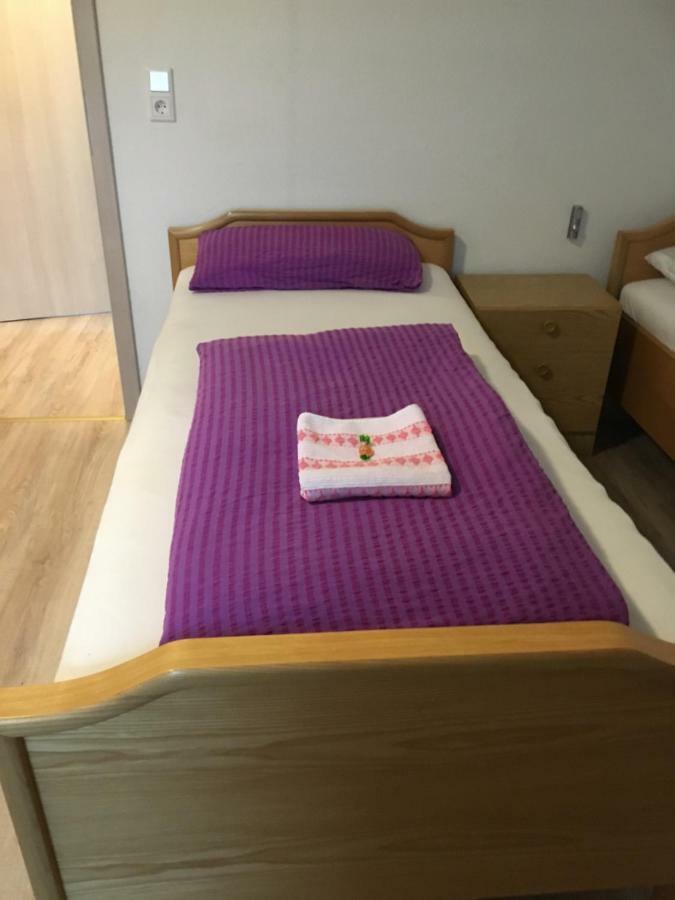 Haus Ursula Apartment บราเคอ ภายนอก รูปภาพ