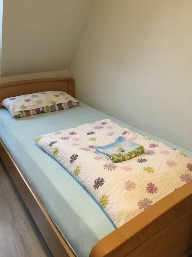 Haus Ursula Apartment บราเคอ ภายนอก รูปภาพ